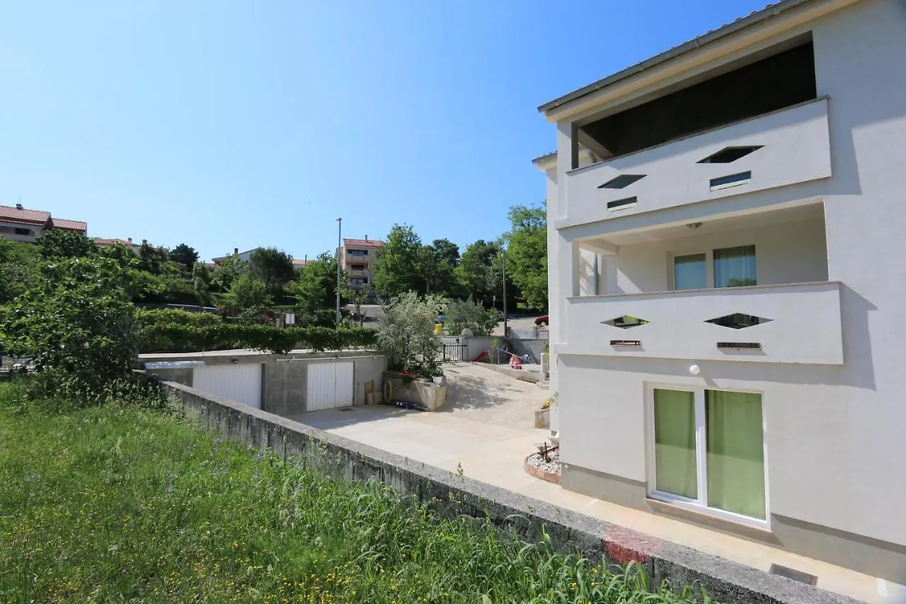 Apartments Mirjana Šilo